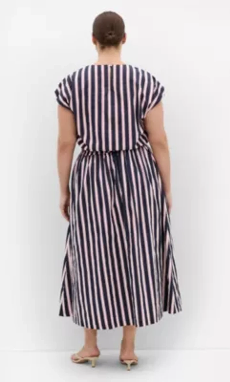 Holiday Bloom Print Midi Skirt
