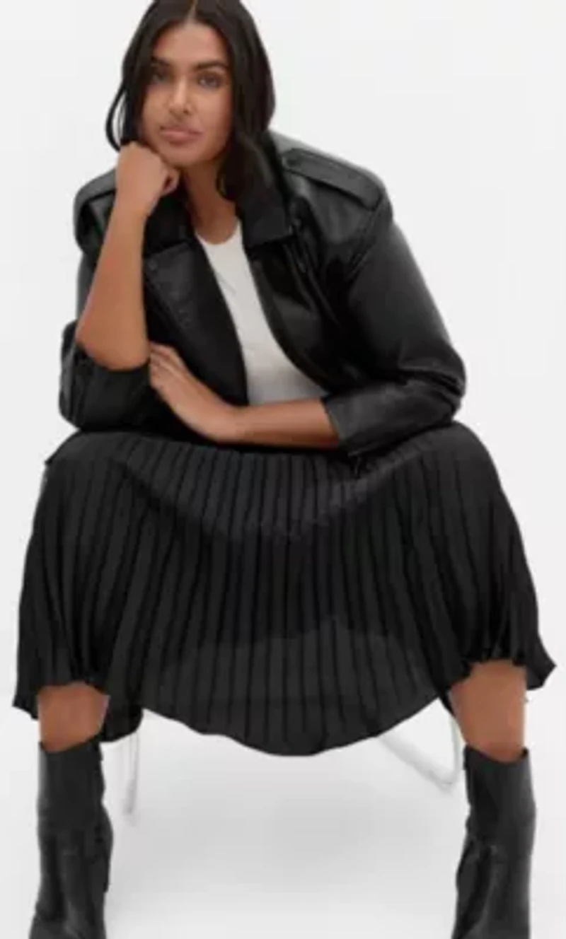 Selena Pleat Skirt
