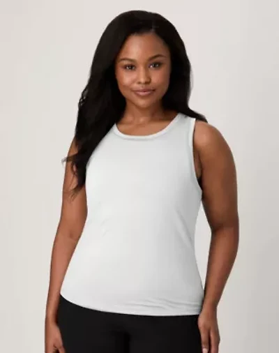 Moves Women's Performance Tank