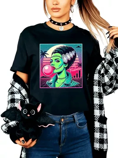 Vaperwave Mrs Frankenstein Classic Retro Horror T-Shirt