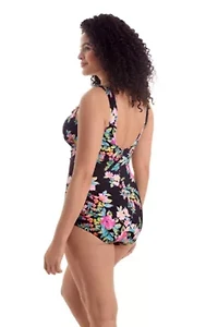 Ruffle Neck Girl Leg