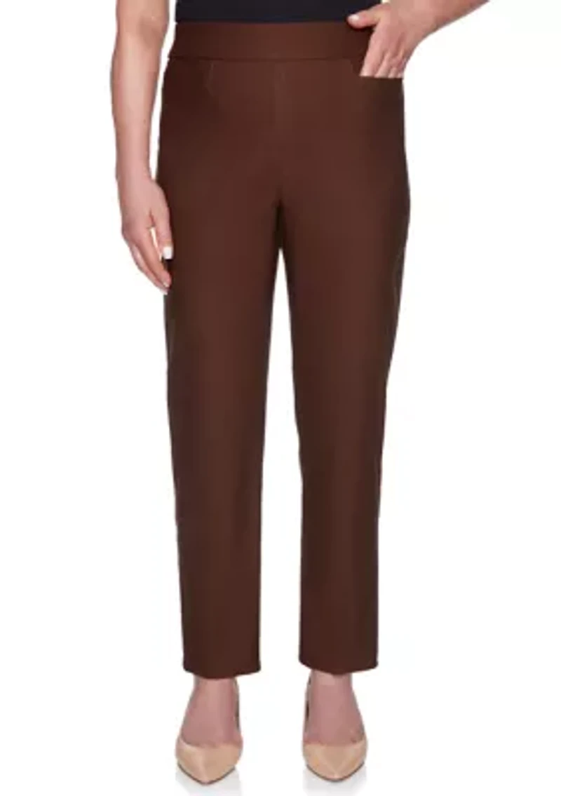 Women's Classics Proportioned Short Pants