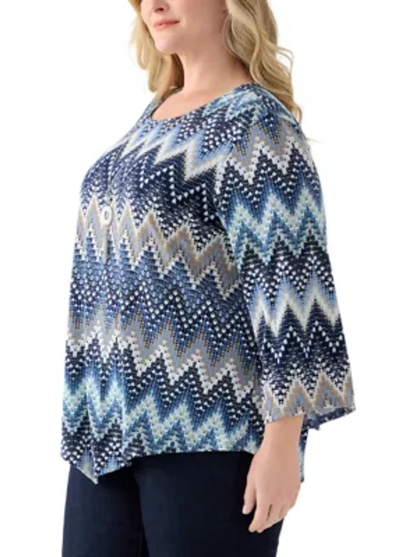Plus 3/4 Puff Chevron Top with Detachable Necklace