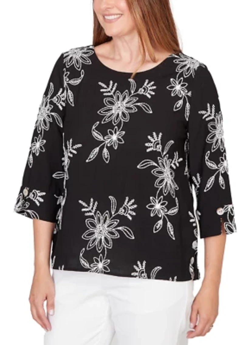 Women's Classics Tossed Floral Embroidery Top