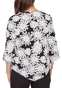 Petite Classic 3/4 Sleeves Daisies Top