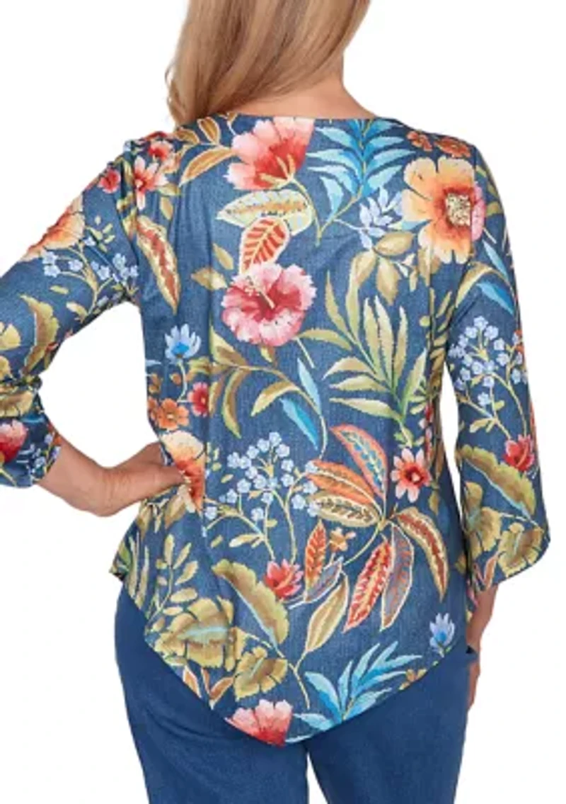 Petite Classics 3/4 Sleeve Textured Floral Top