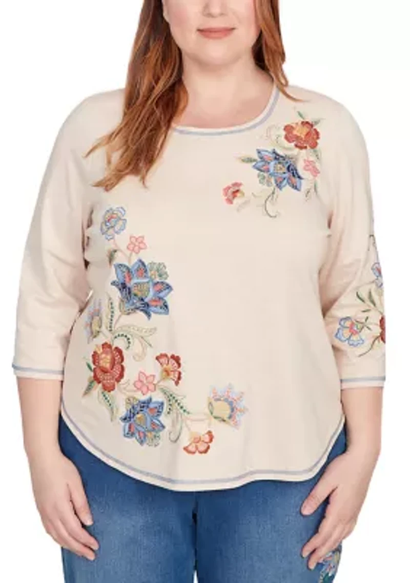 Plus El Paso Asymmetric Flower Embroidery Top
