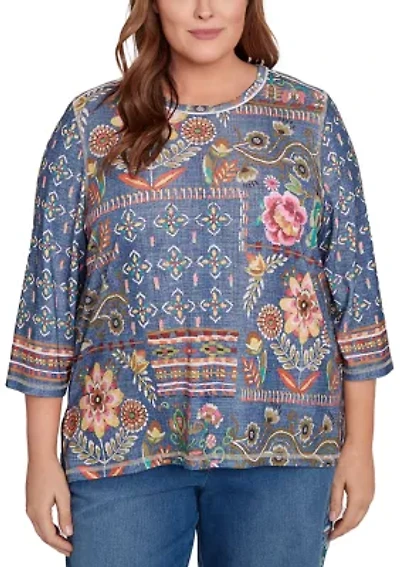 Plus Floral Patch Knit Top
