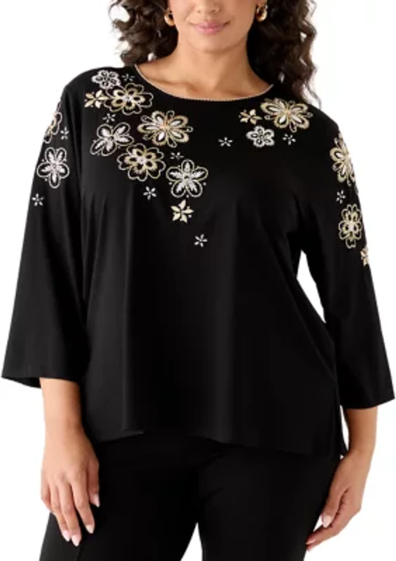 Plus 3/4 Sleeve Embroidered Floral Knit Top