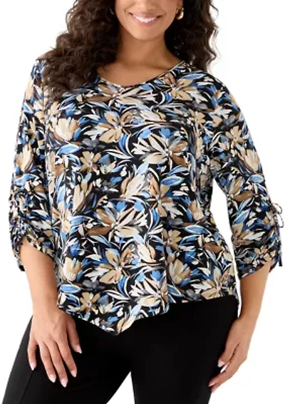 Plus 3/4 Sleeve Brushstroke Floral Blouse