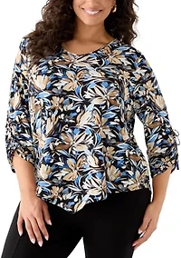 Plus 3/4 Sleeve Brushstroke Floral Blouse