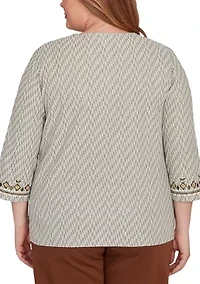 Plus Mount Laurel Medallion Border Texture Top