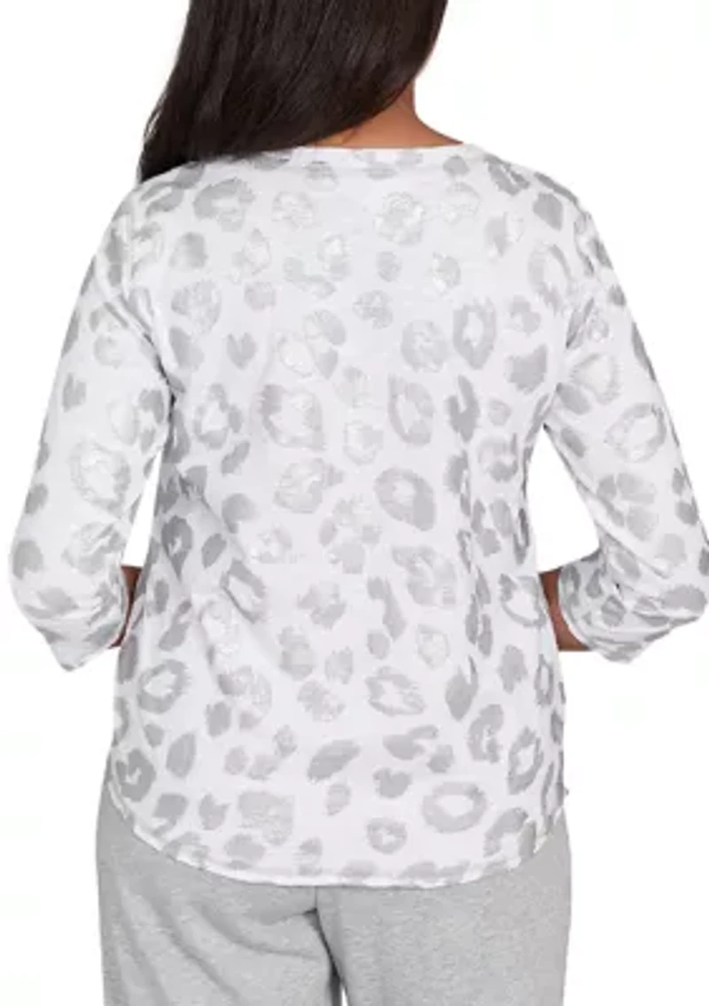 Women's Casual Vibe Monotone Animal Top
