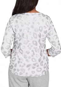 Women's Casual Vibe Monotone Animal Top