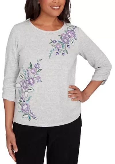 Women's Casual Vibe Asymmetric Flowers Embroidery Top