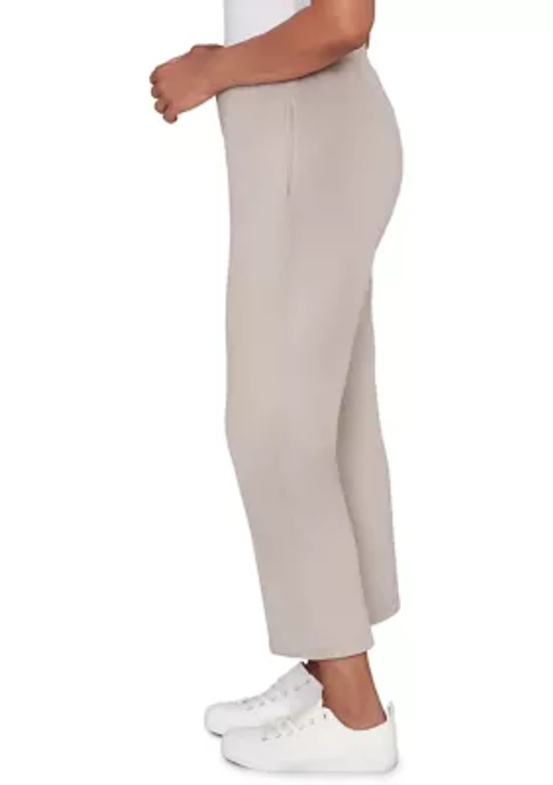 Women's Calm Luxe Proportioned Short Pants