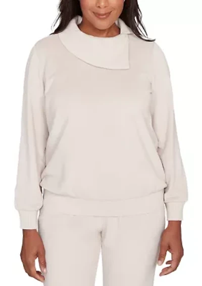Women's Calm Luxe Envelope Neck Top