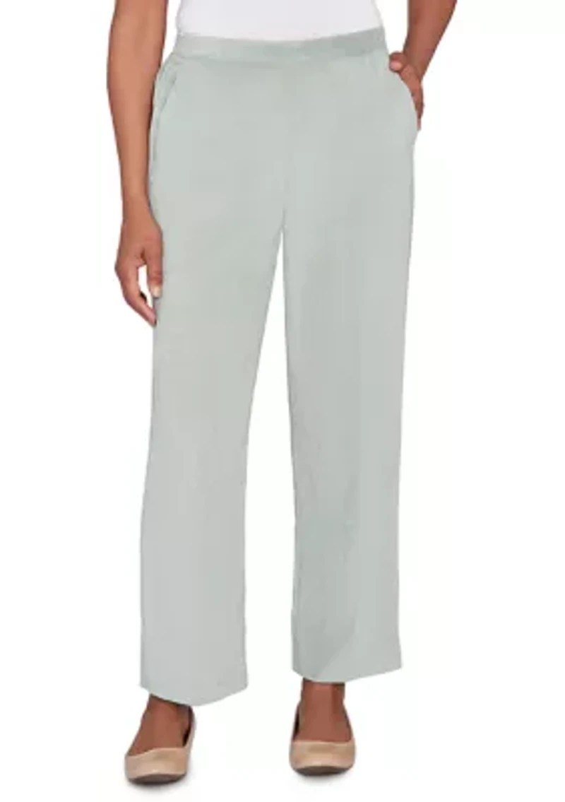 Women's  Stockbridge Proportioned Short Pants