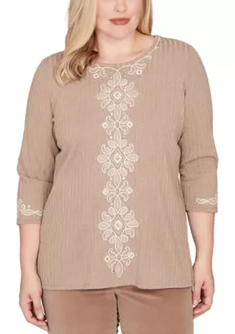 Women's Vienna Soutache Medallion Center Top