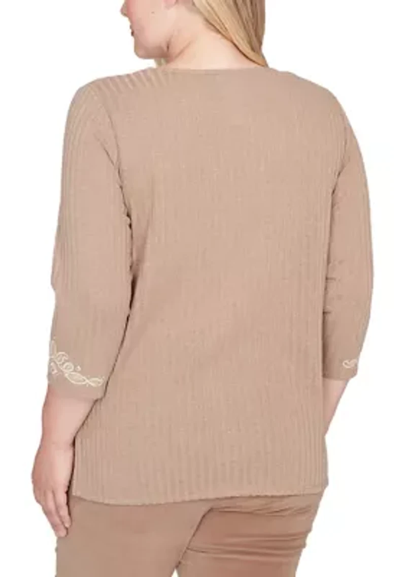 Women's Vienna Soutache Medallion Center Top