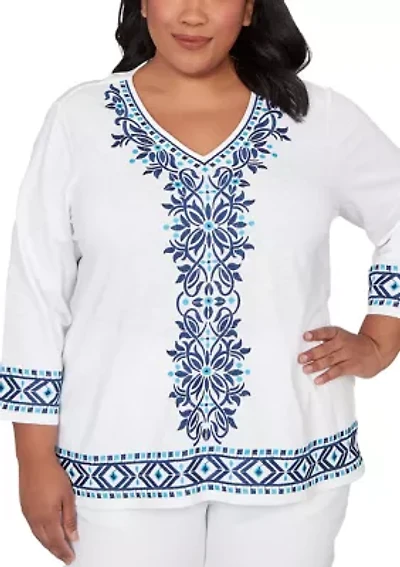 Plus Mykonos Scroll Center Embroidery