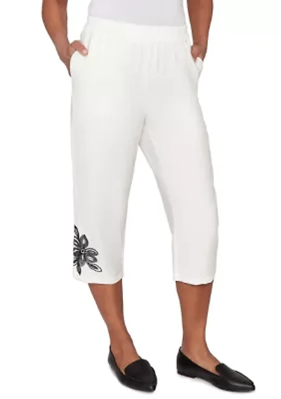 Women's Crowd Pleaser Floral Embroidered Capri Pants