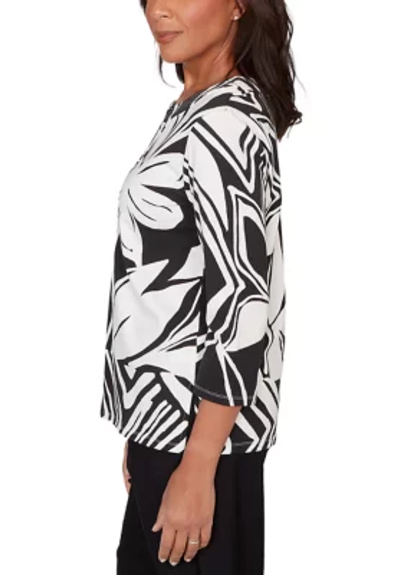 Women's Crowd Pleaser Abstract Drama Floral Top