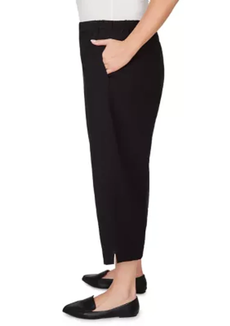 Plus Crowd Pleaser Capris
