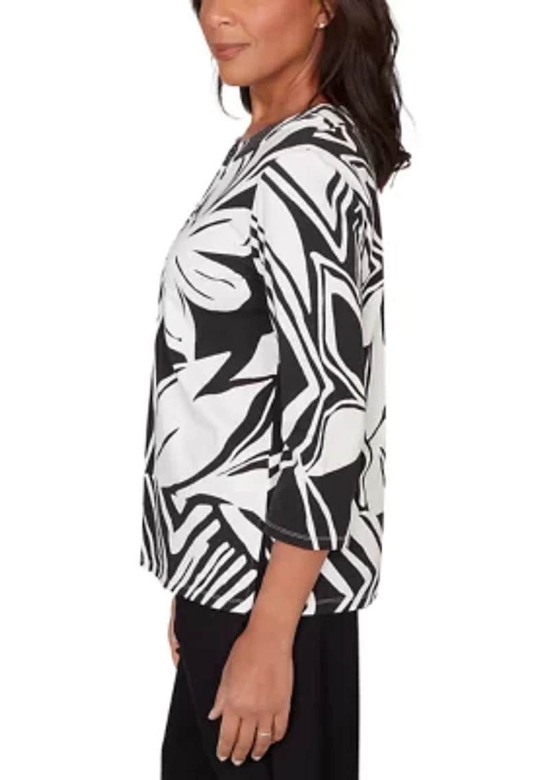 Petite Crowd Pleaser Abstract Drama Floral Top