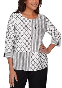 Petite Crowd Pleaser Diamond Texture Spliced Top