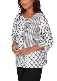 Petite Crowd Pleaser Diamond Texture Spliced Top