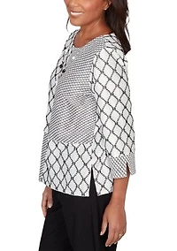 Petite Crowd Pleaser Diamond Texture Spliced Top