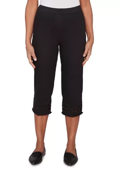 Women's Detail Driven Geo Cut Out Capri Pant