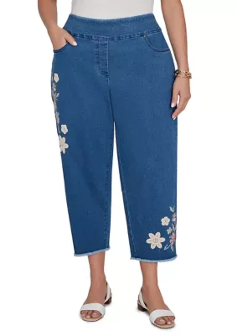 Plus Camden Market Appliqué Crochet Flower Ankle Pants