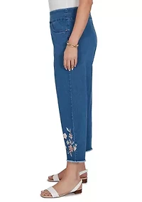 Plus Camden Market Appliqué Crochet Flower Ankle Pants