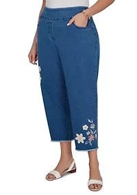 Plus Camden Market Appliqué Crochet Flower Ankle Pants