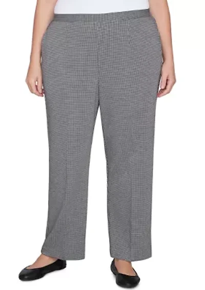 Plus Runway Ready Proportioned Short Pants
