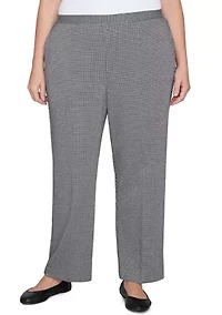 Plus Runway Ready Proportioned Short Pants