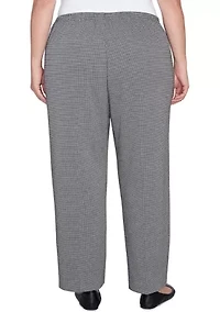 Plus Runway Ready Proportioned Short Pants
