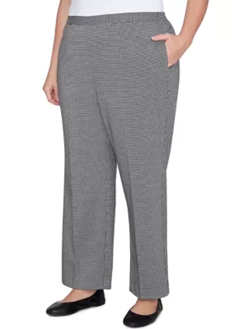 Plus Runway Ready Proportioned Short Pants