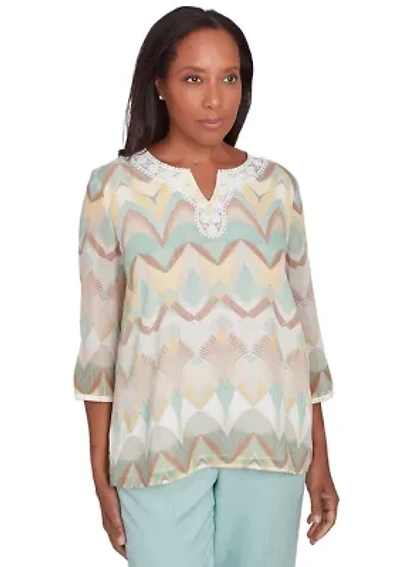 Petite Kensington Gardens Texture Chevron Blouse