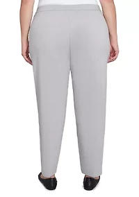Plus Dress Code Proportioned Short Pants