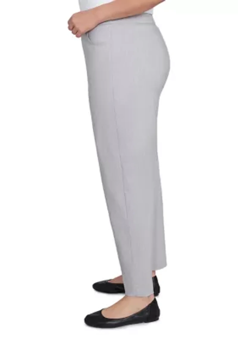 Plus Dress Code Proportioned Short Pants