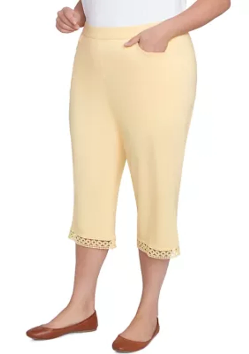 Plus Dress Code Capri Pants
