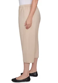 Plus Catalina Island Patch Pocket Capri Pants