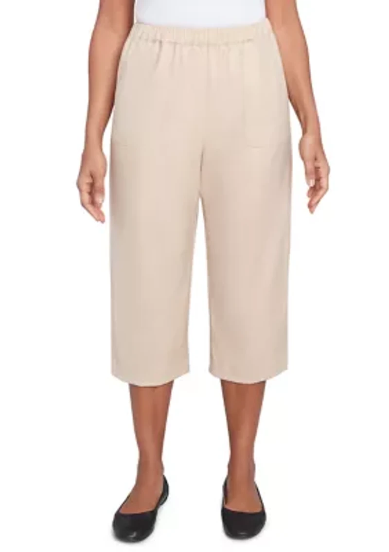 Petite Catalina Island Patch Pocket Capri Pants