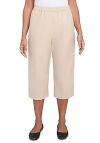 Petite Catalina Island Patch Pocket Capri Pants