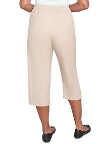 Petite Catalina Island Patch Pocket Capri Pants