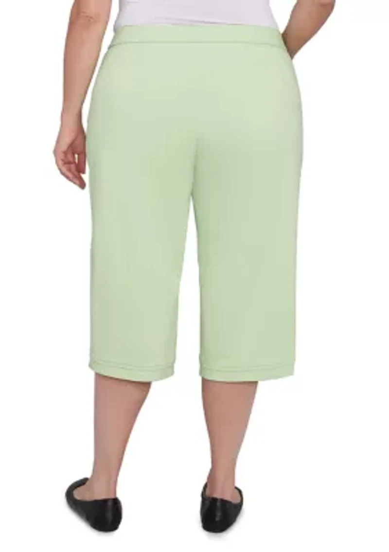 Plus Parrot Cay Novelty Cuff Capri Pants with Tummy Control