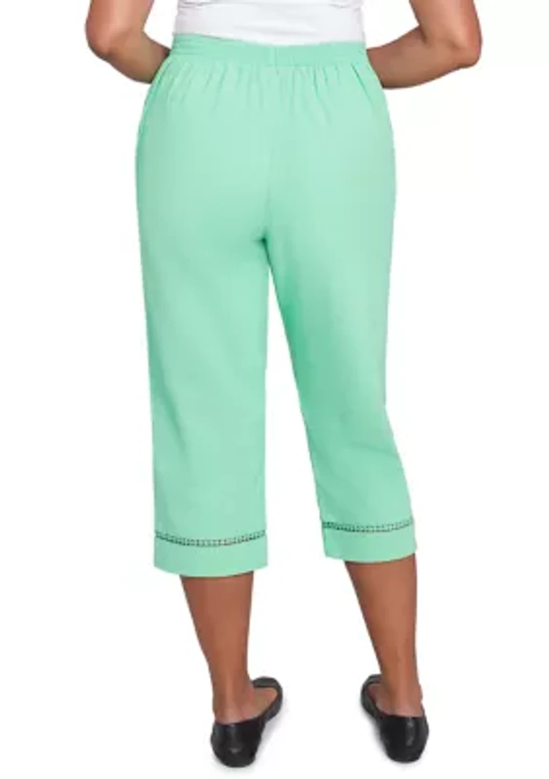 Petite Rise & Shine Dot Lace Trim Capri Pants
